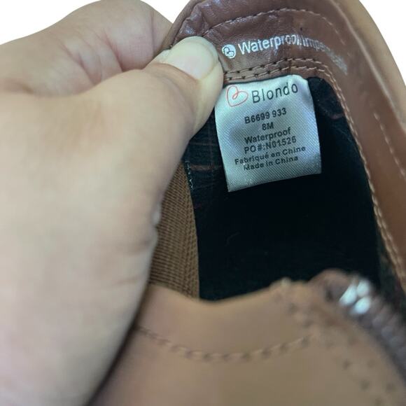 Blondo Waterproof Distressed Leather Side Zip Block Heel Booties Tan Size 8 M - Picture 6 of 8